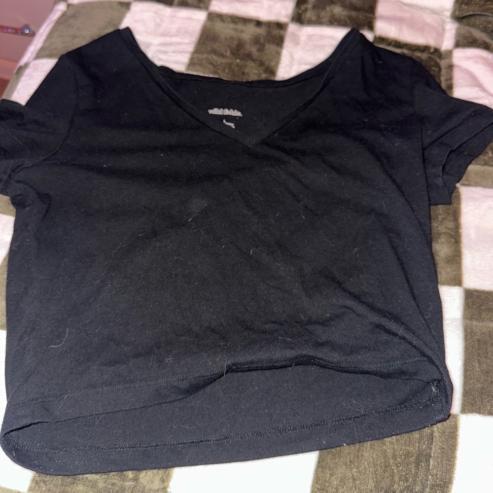 V-neck black crop top